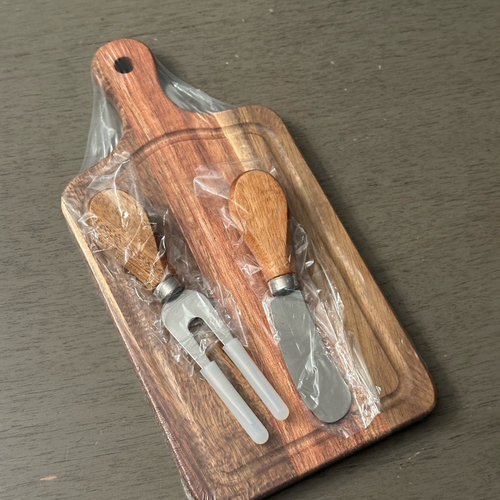 Small Cheese Cutting Board Utensils Entertaining Charcuterie New in Gift Box